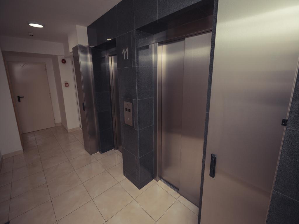 Apartment Lux Viva City Nr3 คลูจ-นาโปกา ภายนอก รูปภาพ